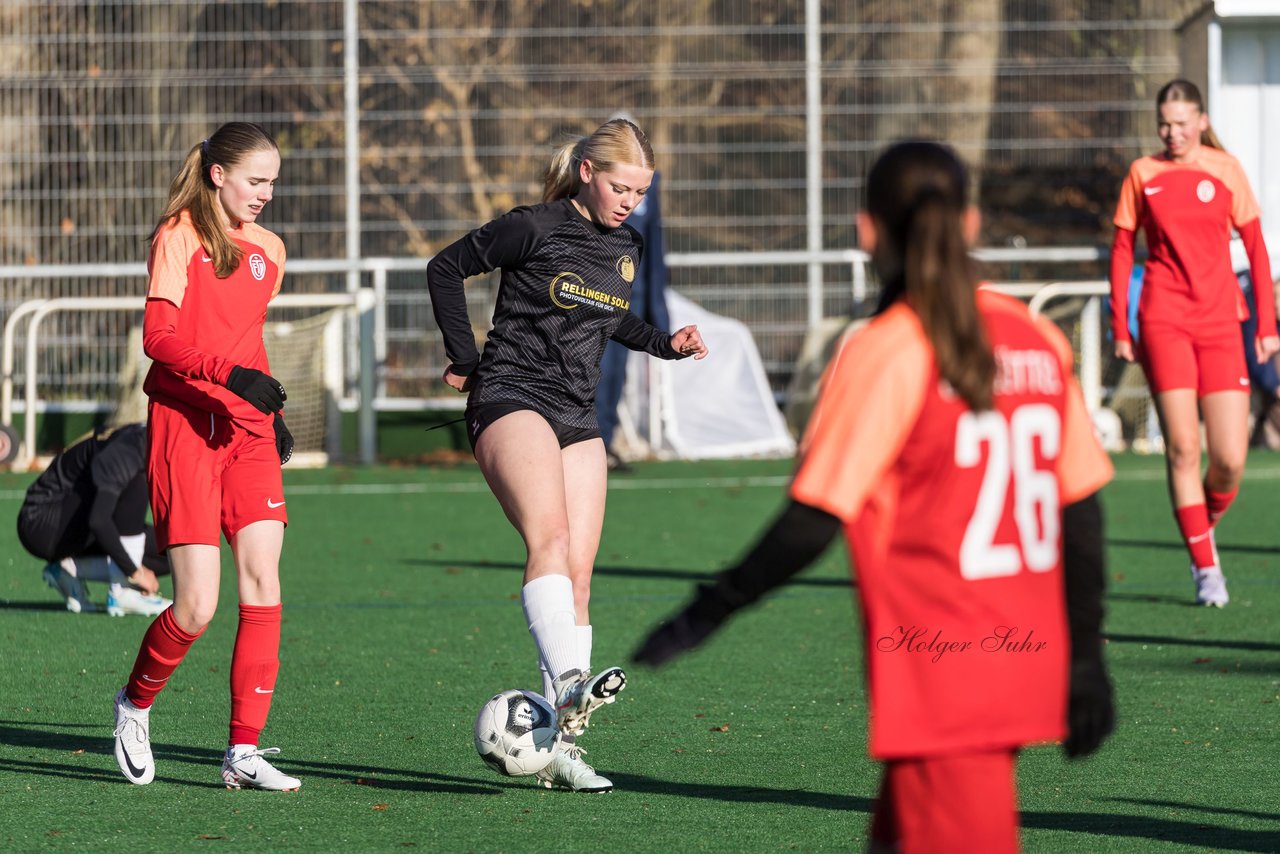 Bild 82 - wBJ VfL Pinneberg2 - Eimsbuttler TV 3 : Ergebnis: 5:0